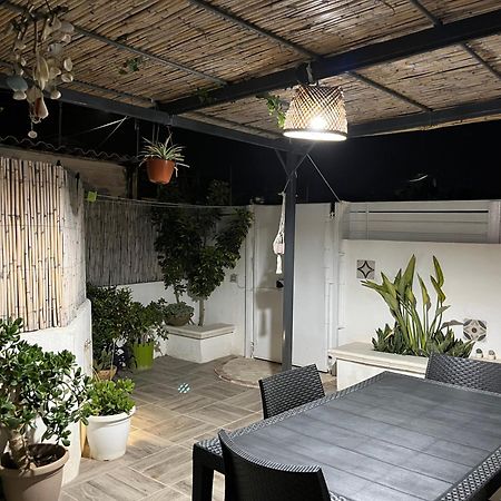 Holiday Rooms Ninfa Avola Exterior foto