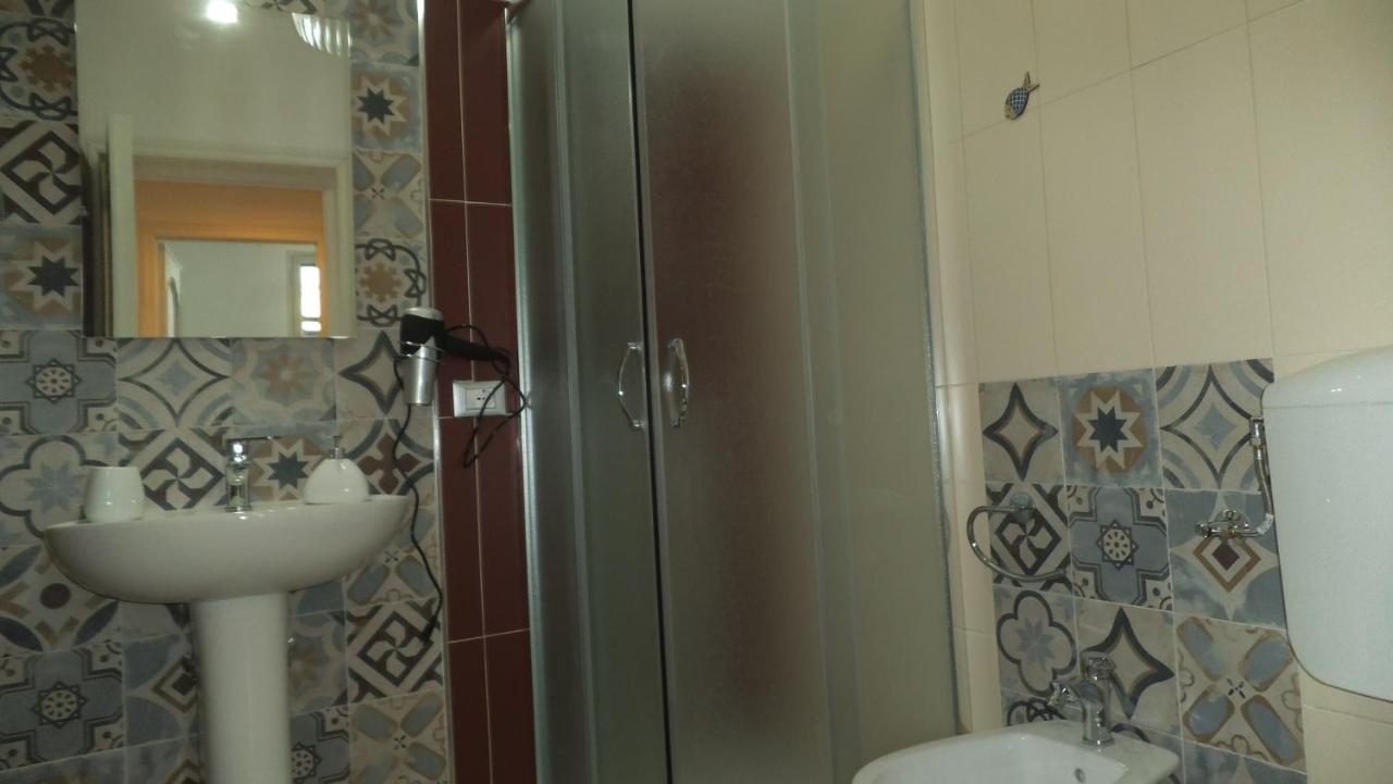 Holiday Rooms Ninfa Avola Exterior foto
