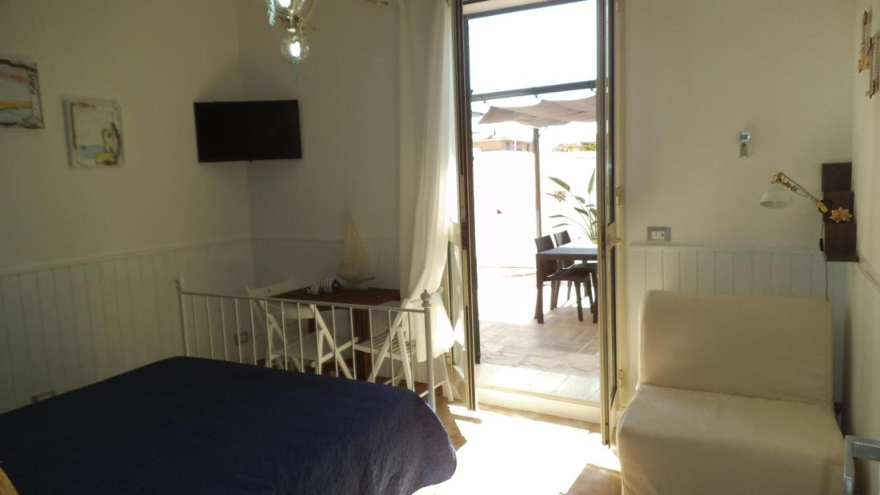 Holiday Rooms Ninfa Avola Exterior foto