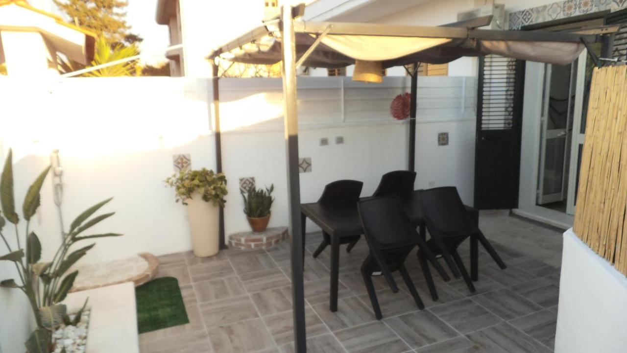Holiday Rooms Ninfa Avola Exterior foto